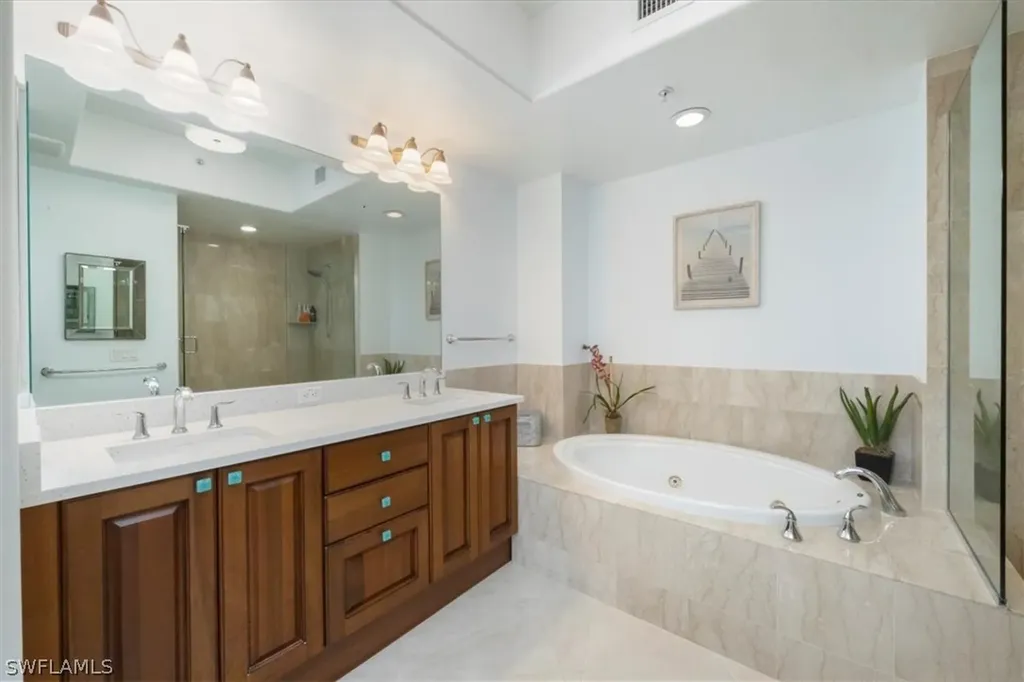 965 Sandpiper Street Naples FL 34102