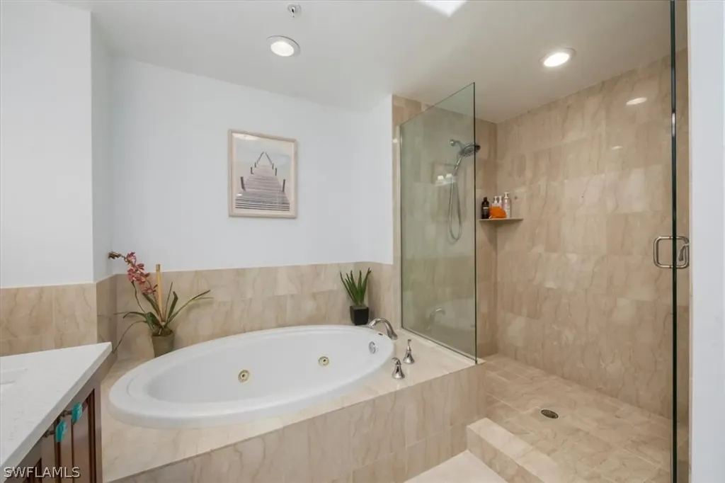 965 Sandpiper Street Naples FL 34102