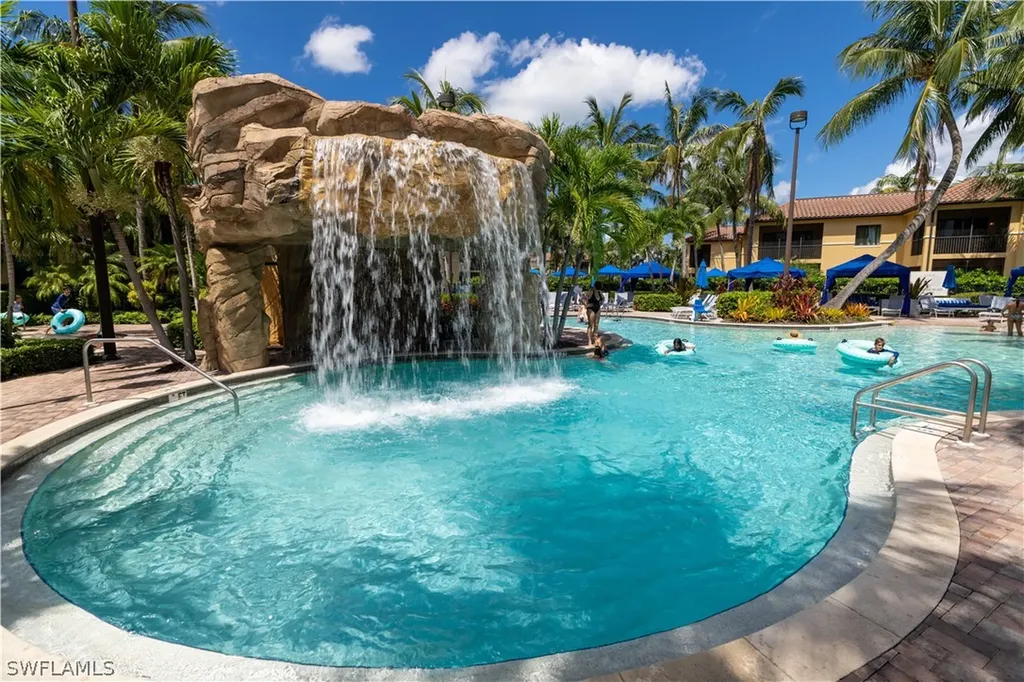 965 Sandpiper Street Naples FL 34102