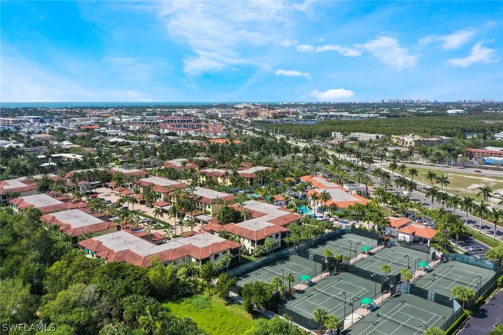 965 Sandpiper Street Naples FL 34102