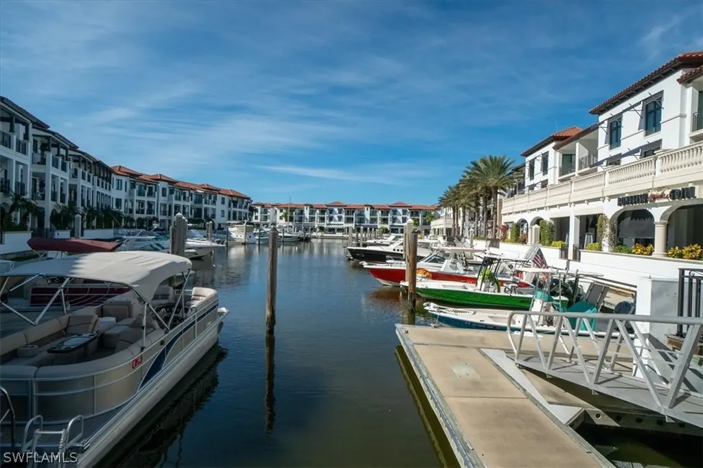 965 Sandpiper Street Naples FL 34102