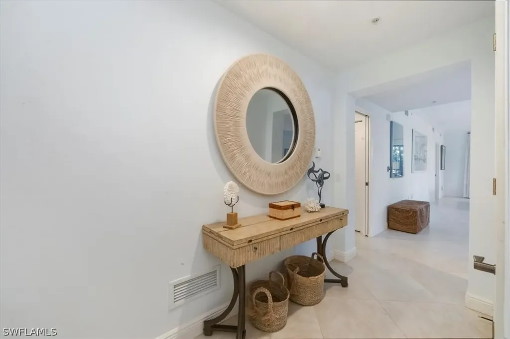 965 Sandpiper Street Naples FL 34102