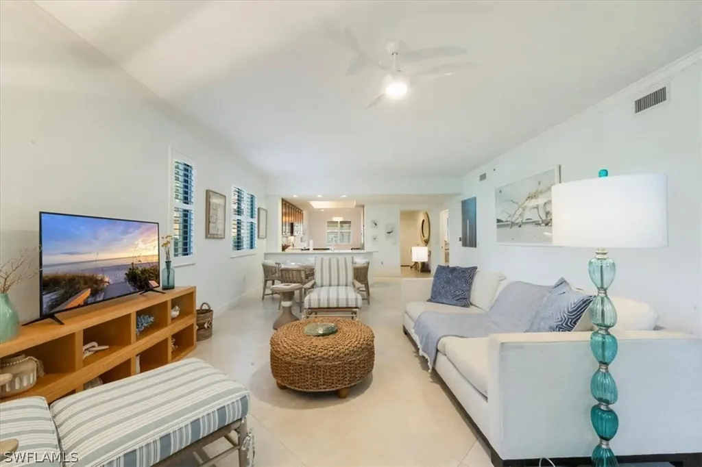 965 Sandpiper Street Naples FL 34102