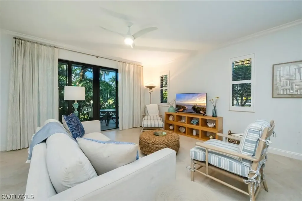 965 Sandpiper Street Naples FL 34102