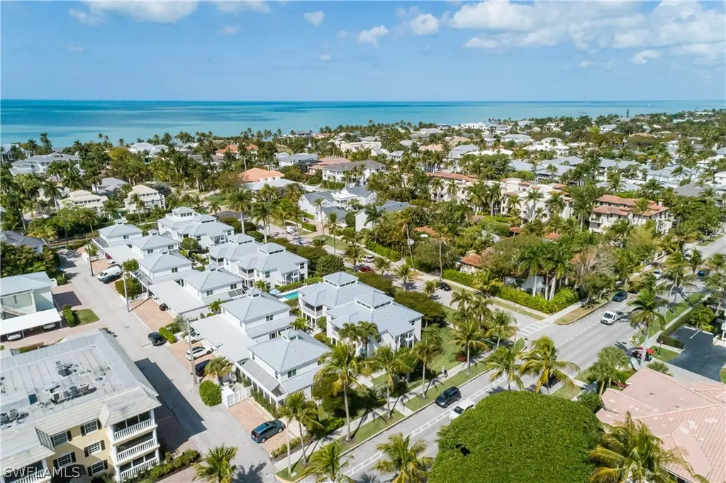 600 3rd Street S Naples FL 34102