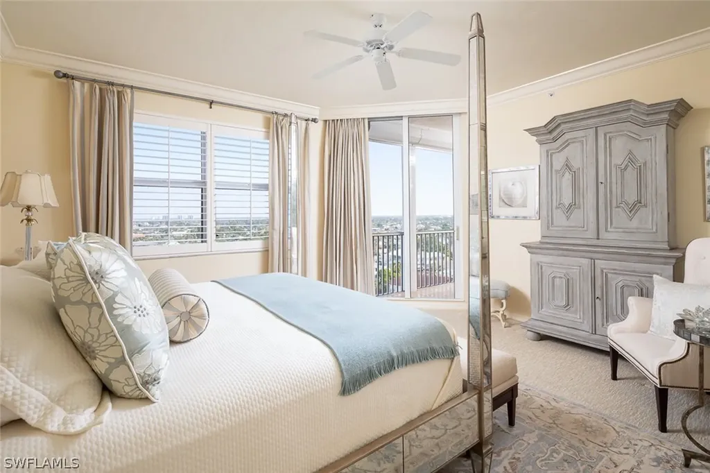 410 Flagship Naples FL 34108