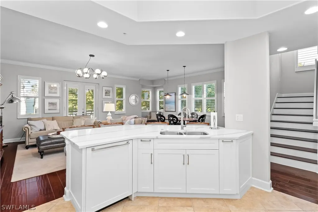 1104 6th Street S Naples FL 34102