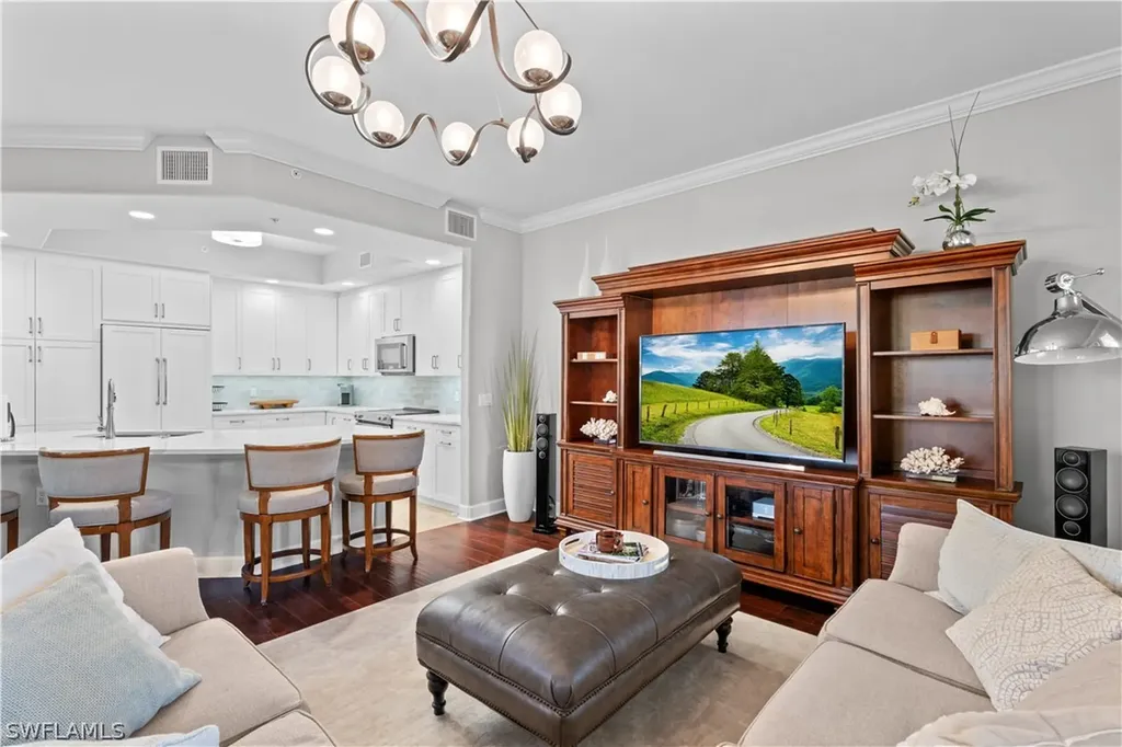 1104 6th Street S Naples FL 34102