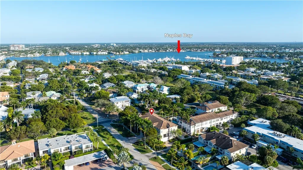 1104 6th Street S Naples FL 34102