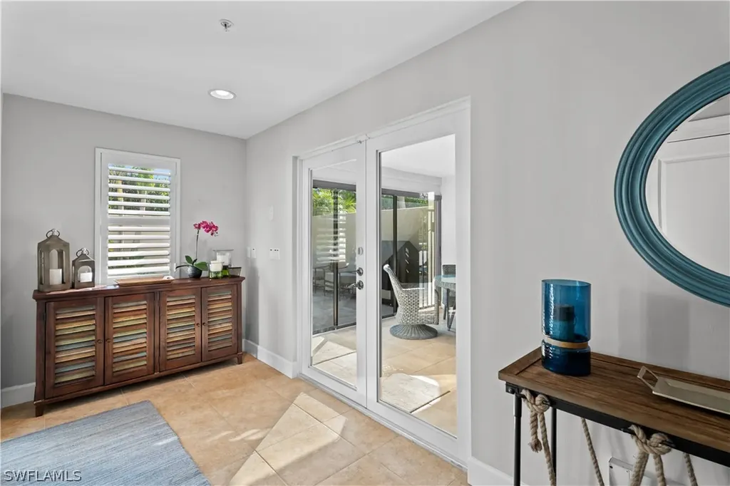 1104 6th Street S Naples FL 34102