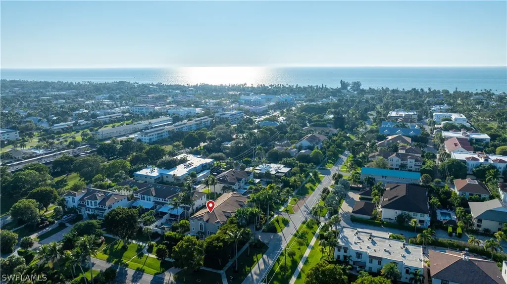 1104 6th Street S Naples FL 34102
