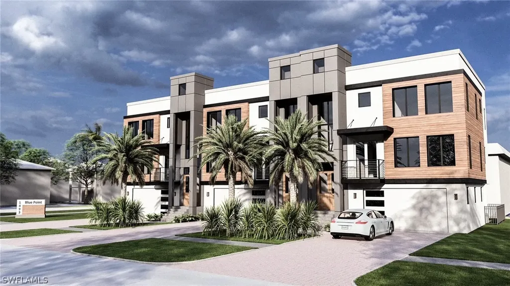 1525 Blue Point Avenue Naples FL 34102