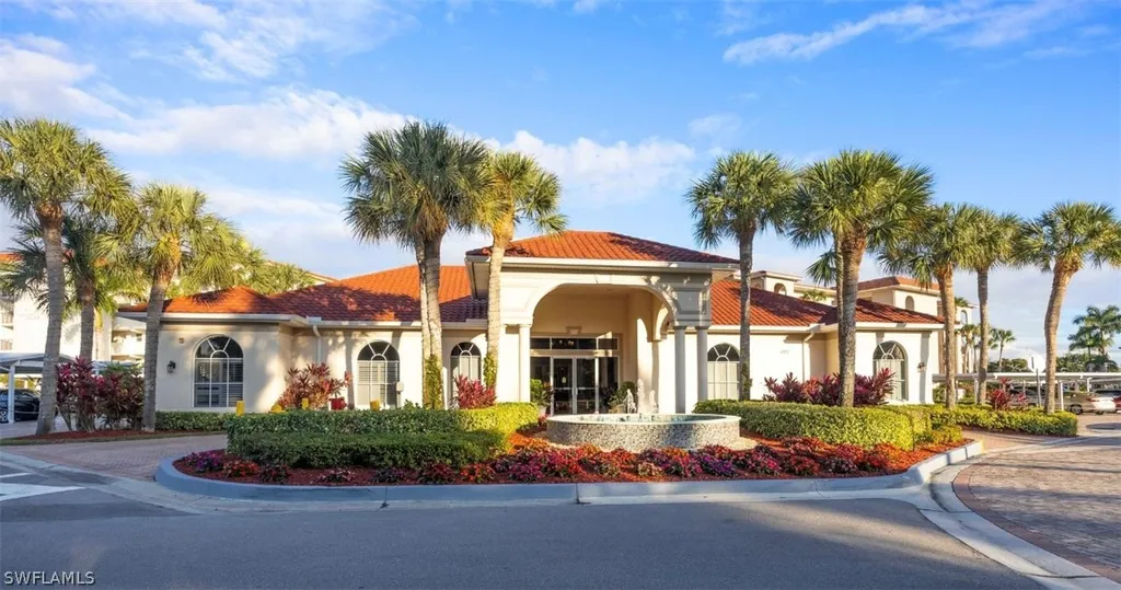 37 High Point Circle E Naples FL 34103