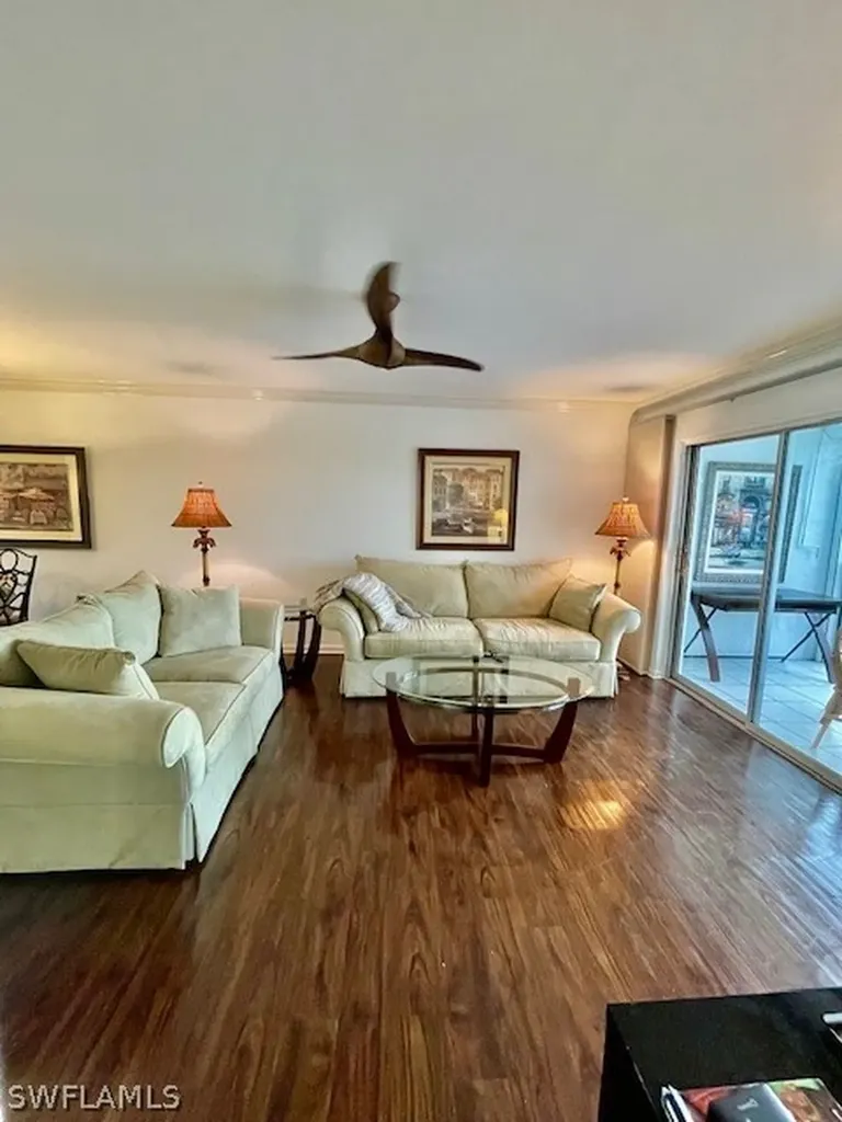 37 High Point Circle E Naples FL 34103