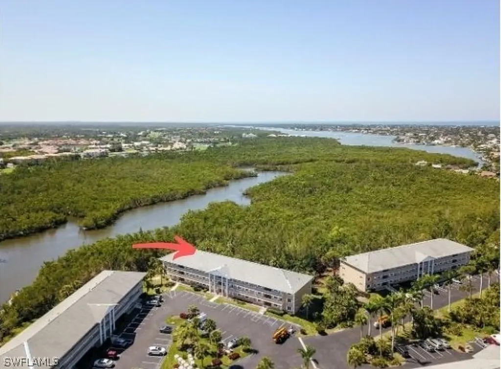 3041 Sandpiper Bay Circle Naples FL 34112