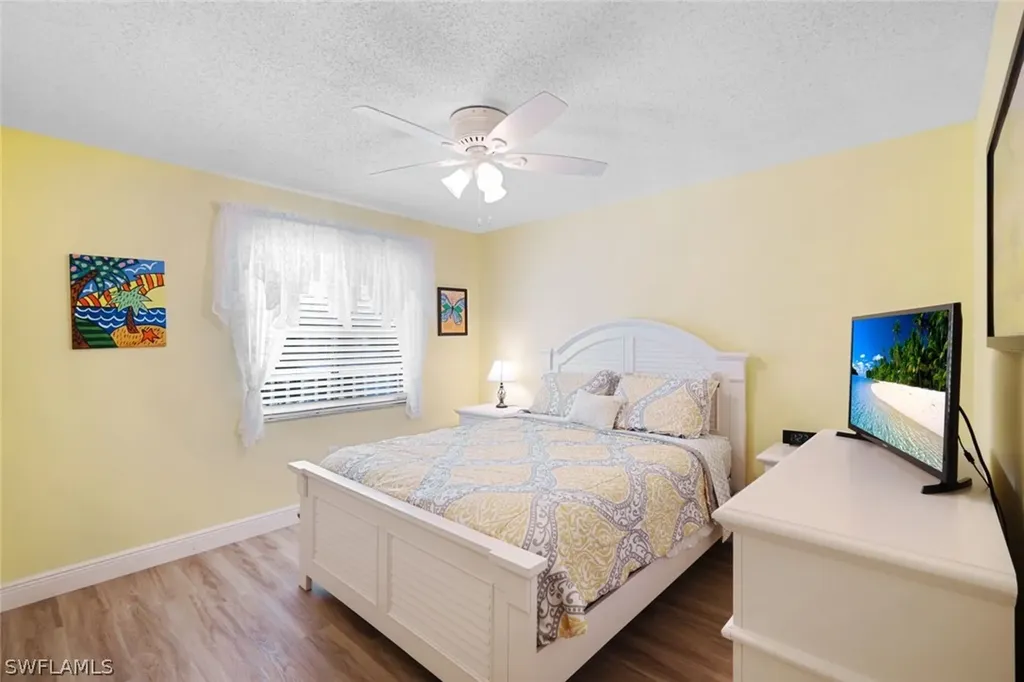 3041 Sandpiper Bay Circle Naples FL 34112