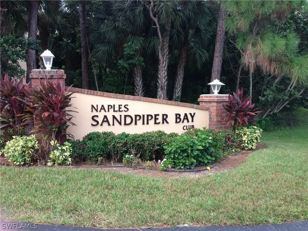 3041 Sandpiper Bay Circle Naples FL 34112
