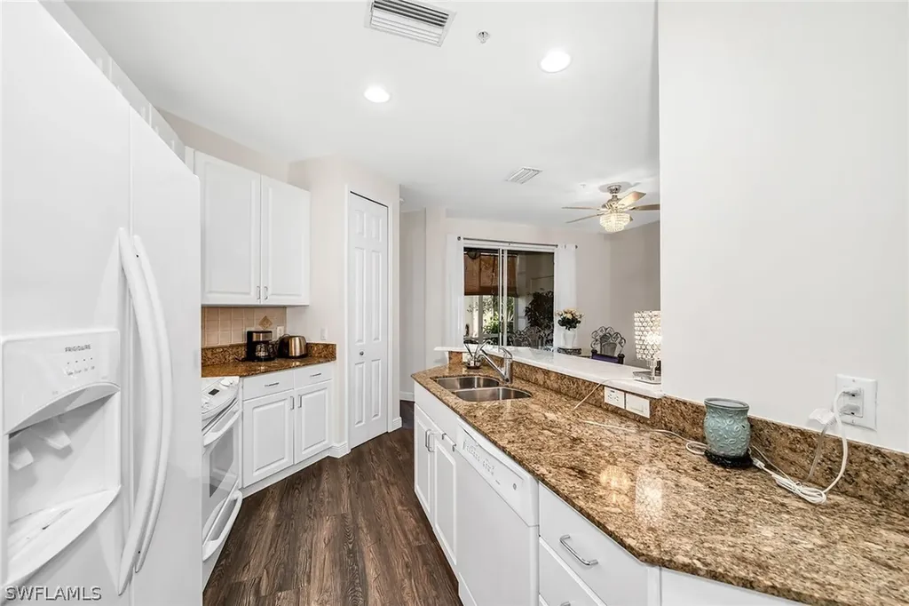 1360 Sweetwater Cove Naples FL 34110