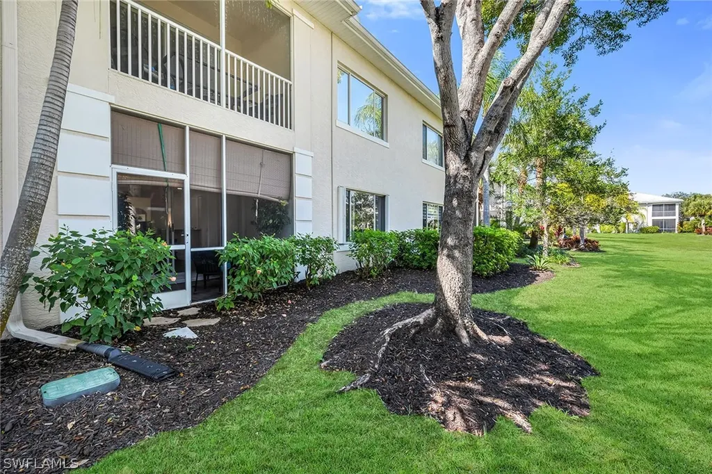 1360 Sweetwater Cove Naples FL 34110