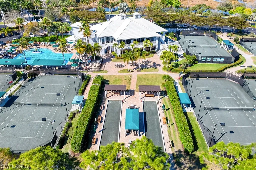 1360 Sweetwater Cove Naples FL 34110