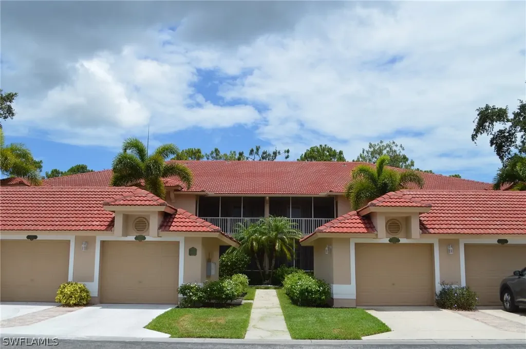 Naples FL, 8055 Tiger Cove, Unit 6-606