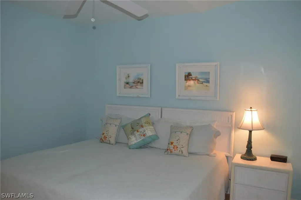 8055 Tiger Cove Naples FL 34113