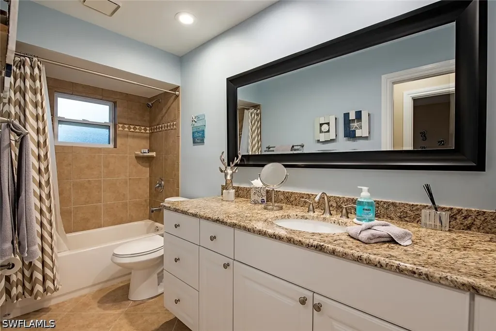 560 9th Avenue S Naples FL 34102