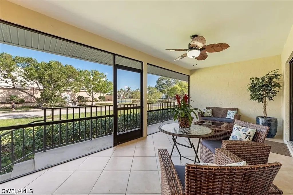 560 9th Avenue S Naples FL 34102