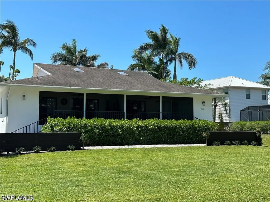 560 9th Avenue S Naples FL 34102