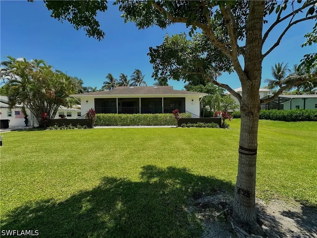 560 9th Avenue S Naples FL 34102