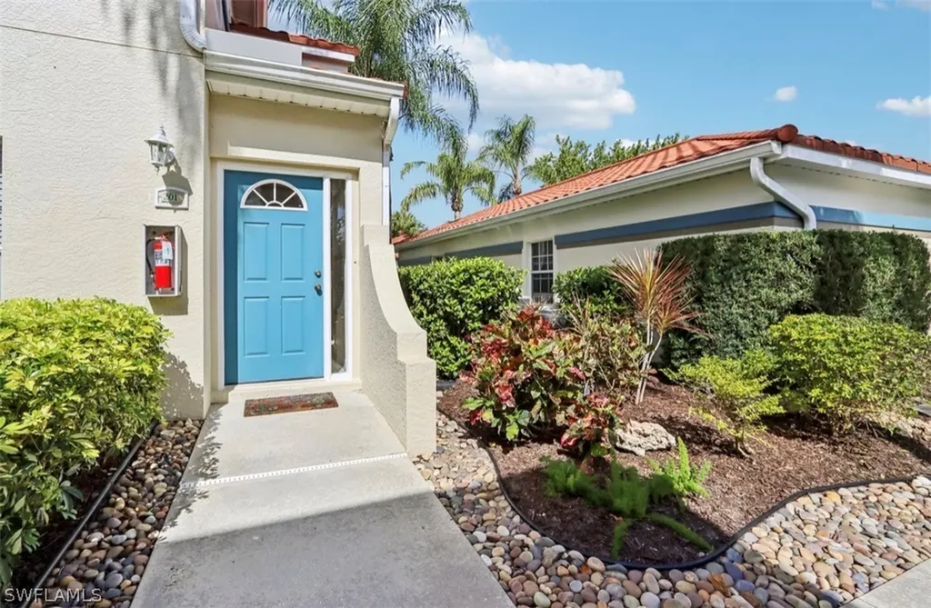 Estero FL, 10911 Oak Island Road, Unit 201