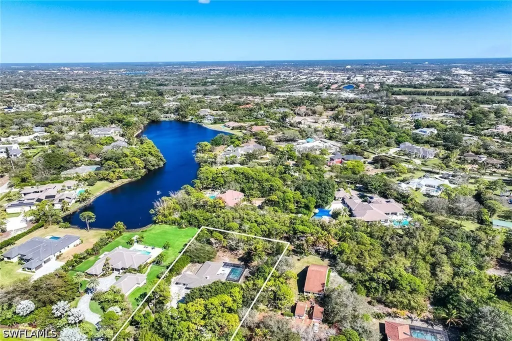 6574 Trail Boulevard Naples FL 34108