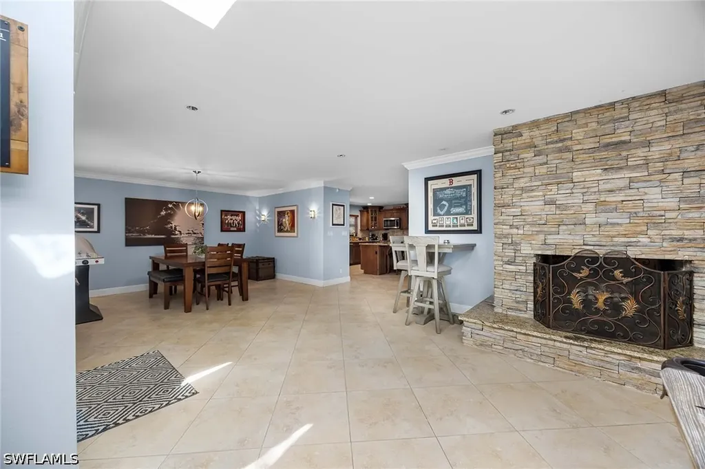 6574 Trail Boulevard Naples FL 34108