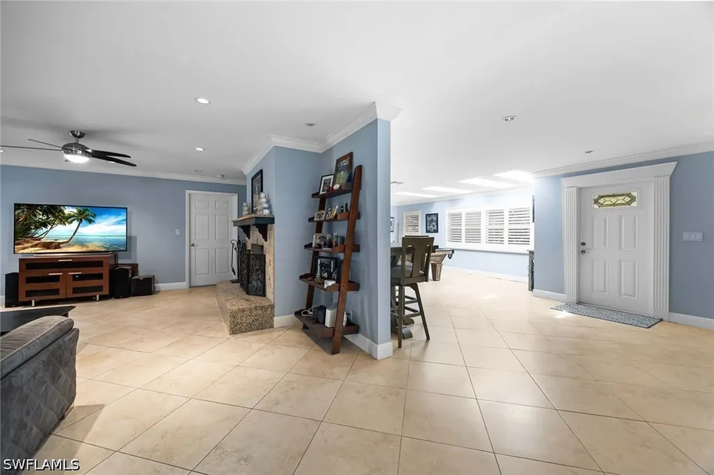 6574 Trail Boulevard Naples FL 34108