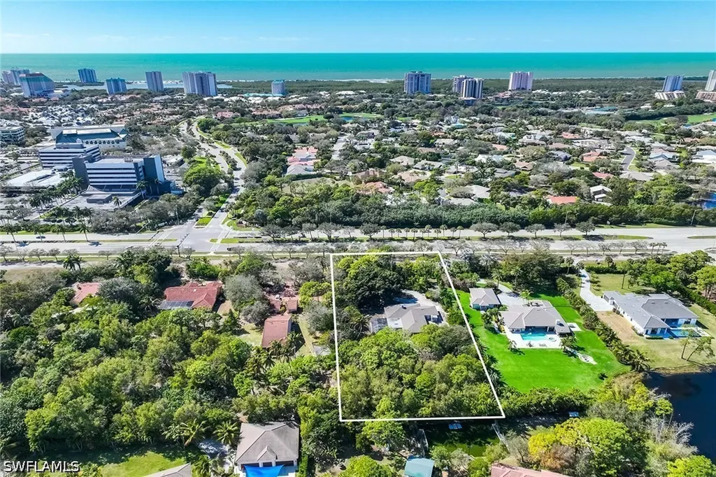 6574 Trail Boulevard Naples FL 34108
