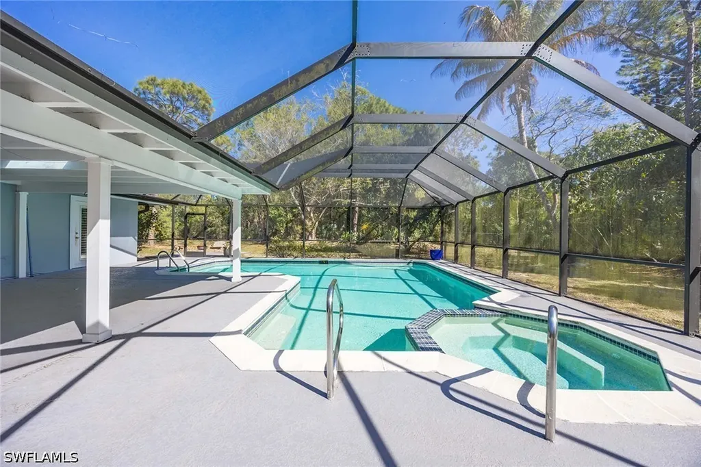 6574 Trail Boulevard Naples FL 34108