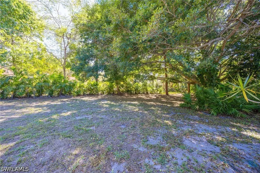 6574 Trail Boulevard Naples FL 34108