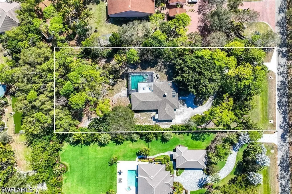6574 Trail Boulevard Naples FL 34108