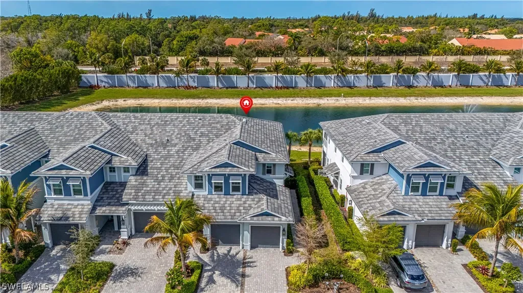 2561 Seychelles Drive Naples FL 34112