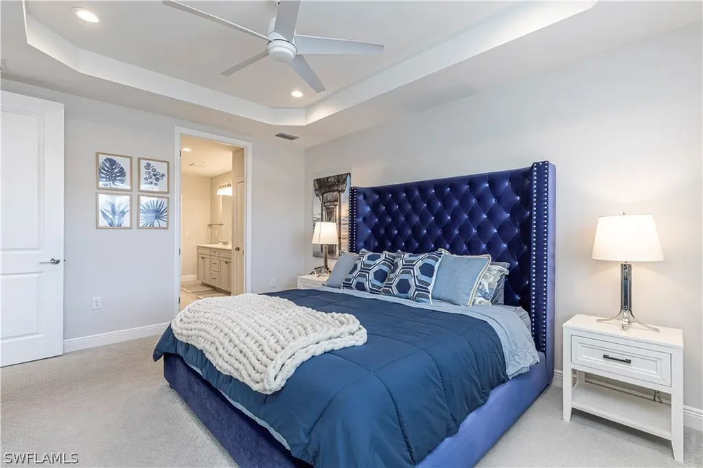 2561 Seychelles Drive Naples FL 34112