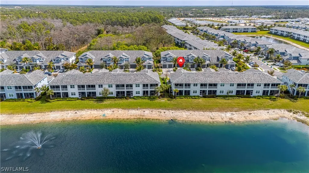 2561 Seychelles Drive Naples FL 34112