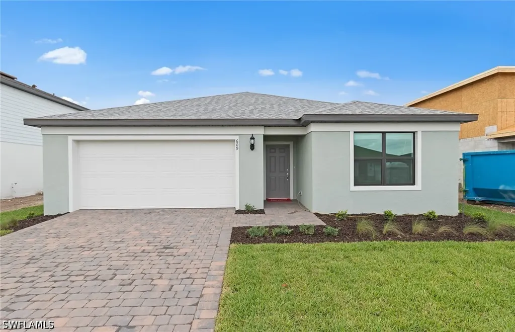 609 Oasis Lake Place Lehigh Acres FL 33936