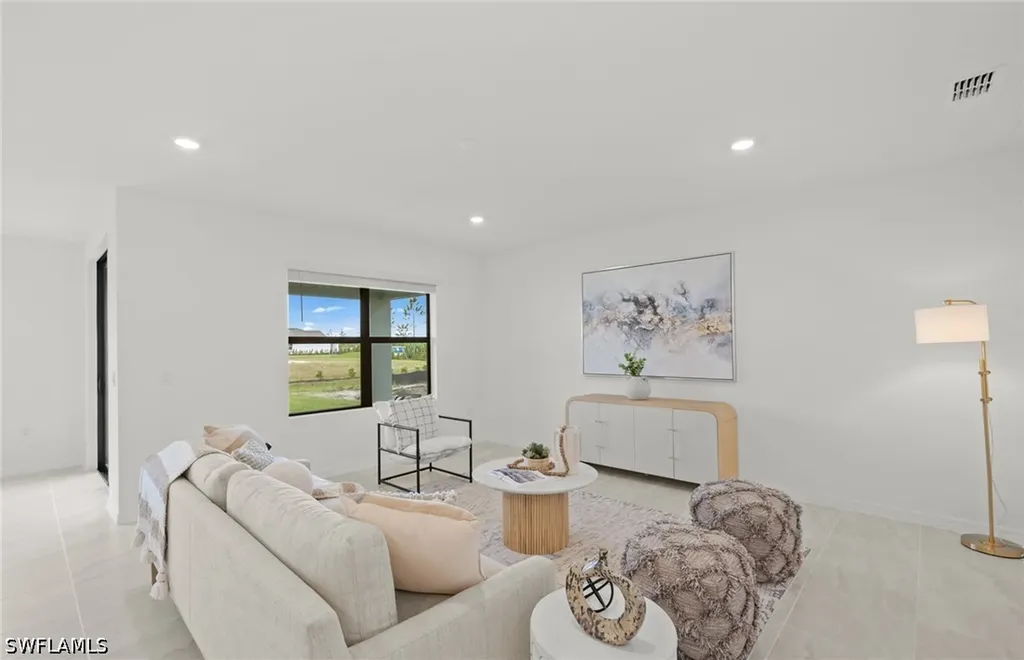 609 Oasis Lake Place Lehigh Acres FL 33936
