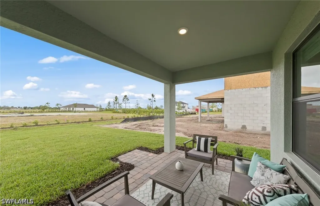 609 Oasis Lake Place Lehigh Acres FL 33936