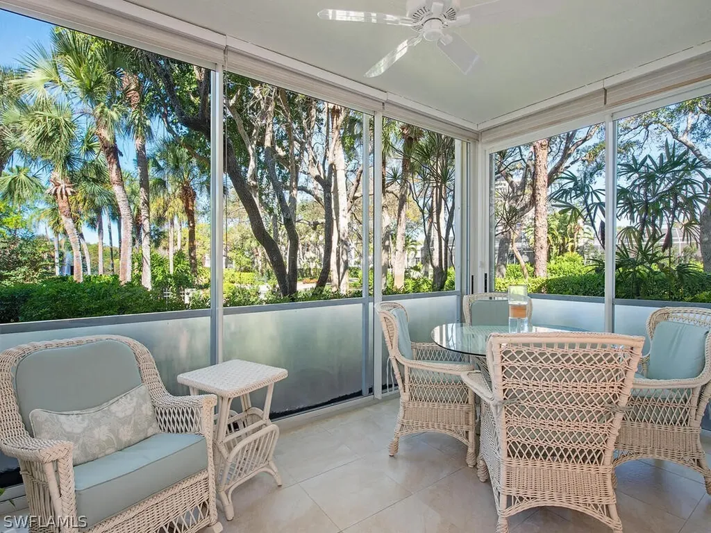 5818 Glencove Drive Naples FL 34108