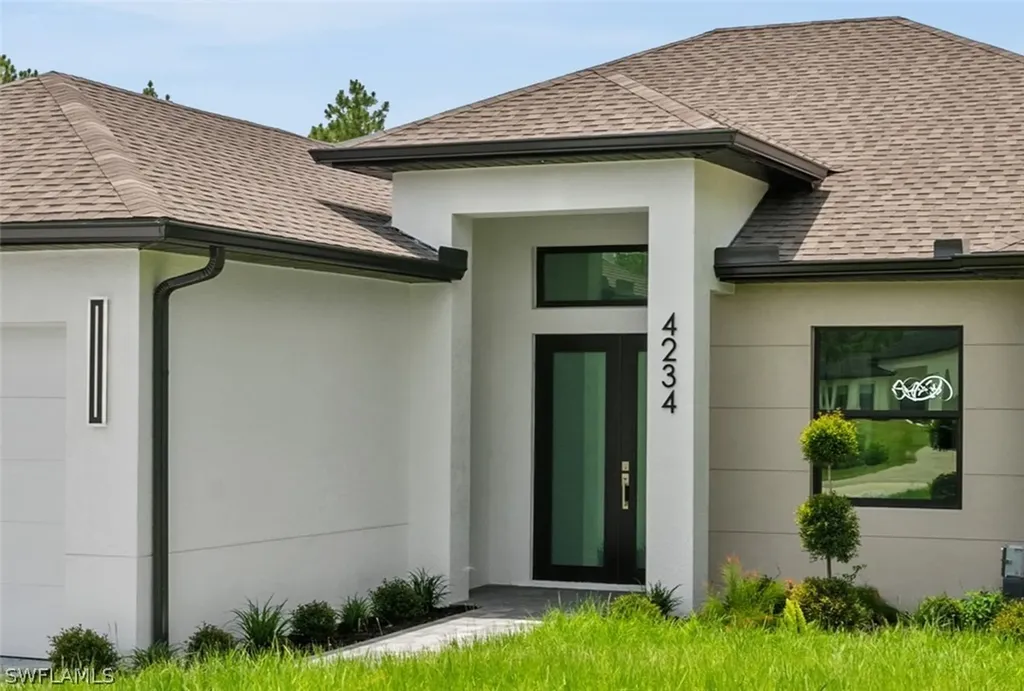 4234 27th Avenue NE Naples FL 34120