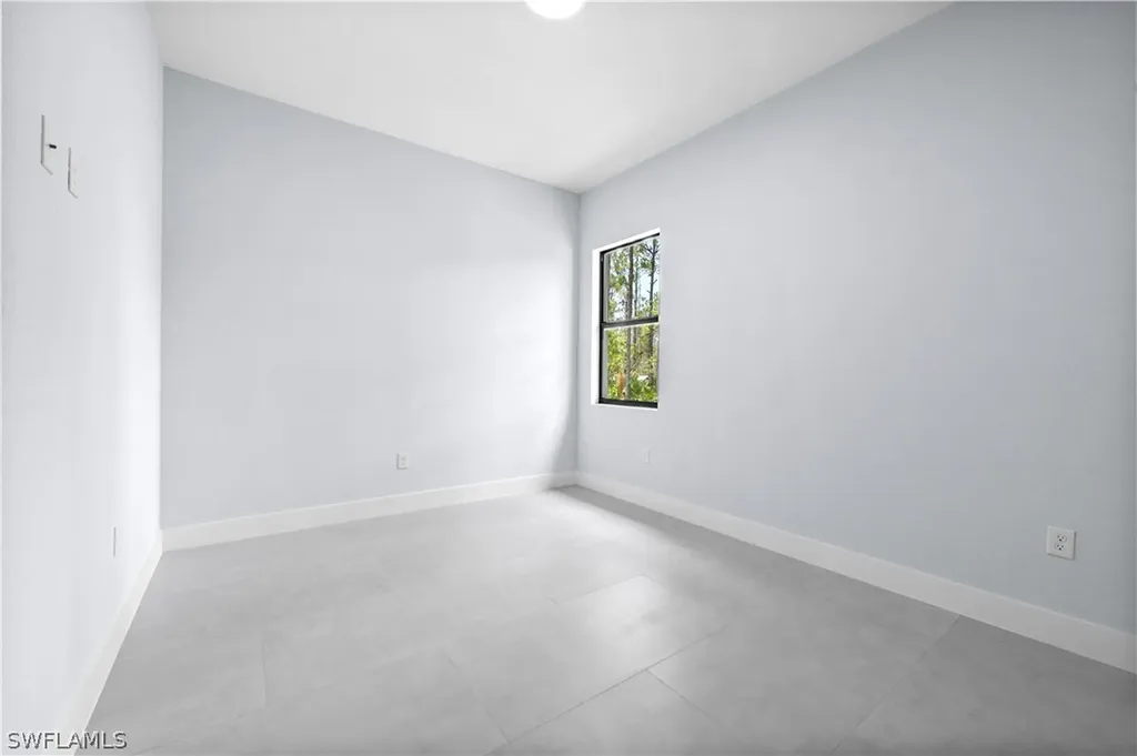 4234 27th Avenue NE Naples FL 34120