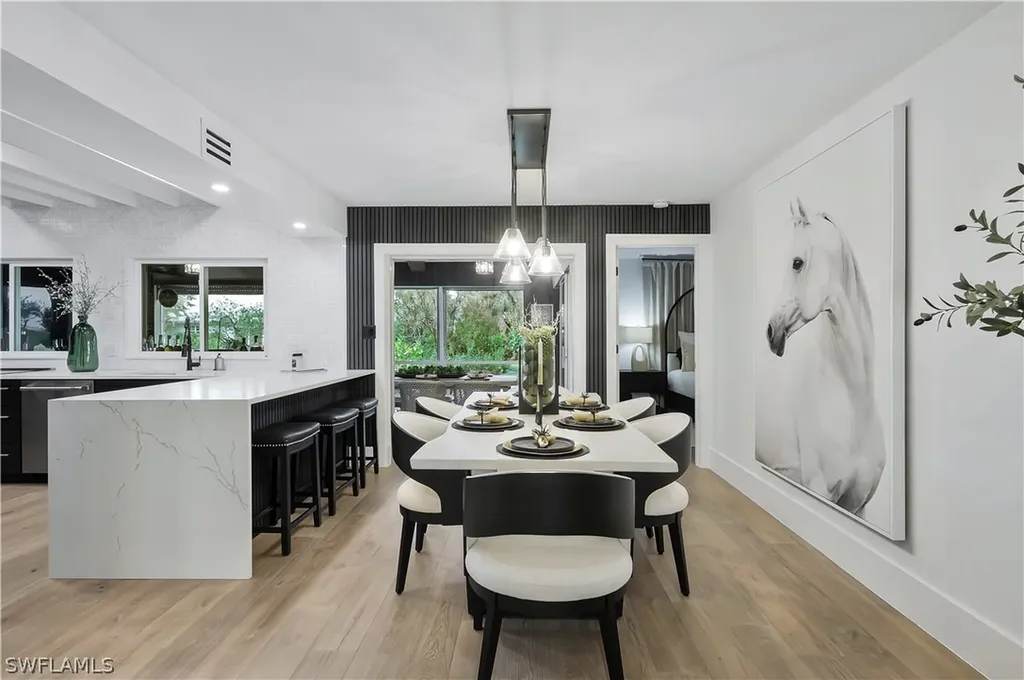 4742 West Boulevard Naples FL 34103