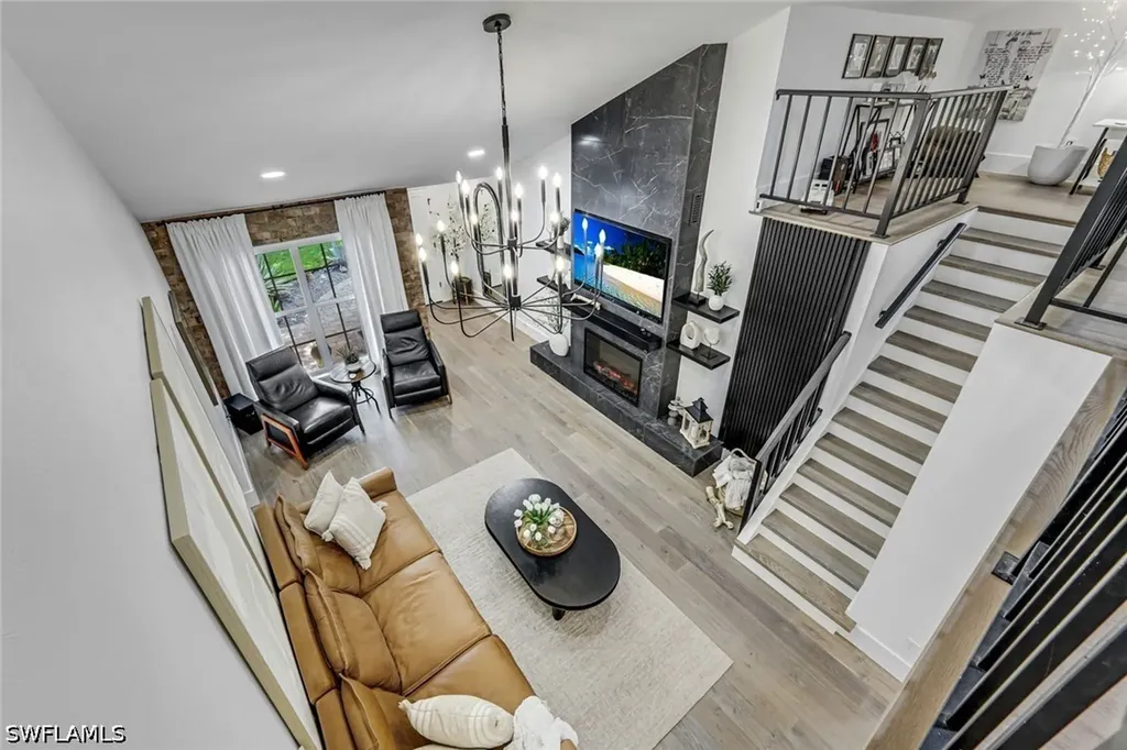 4742 West Boulevard Naples FL 34103