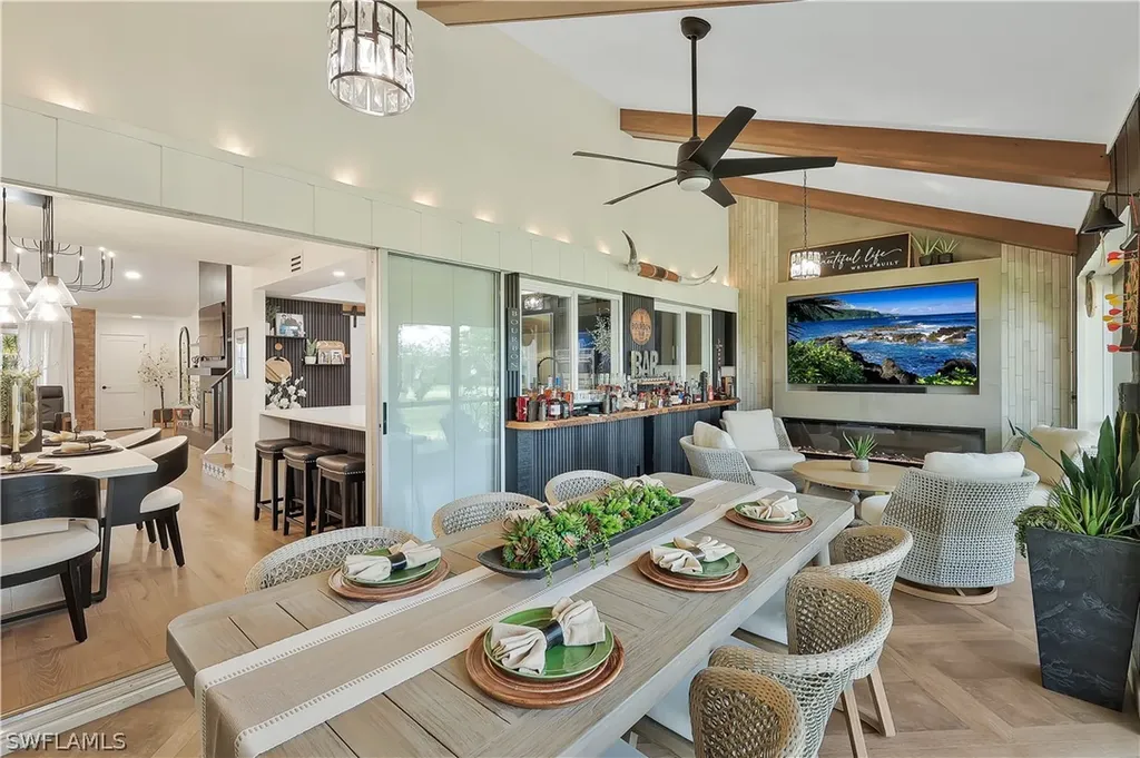 4742 West Boulevard Naples FL 34103